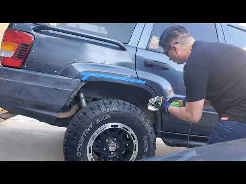 Rear fender trim on the WJ jeep grand cherokee