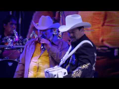 Los Invasores de Nuevo León 'El Reencuentro' Vol 2 en Vivo - Corazón De Oro