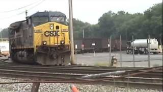 preview picture of video 'One and a Half Trains at Brunswick MD (August 7 2011)'