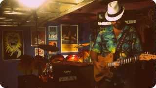 Video thumbnail for Epiphone Valve Jr Modded, Telecaster, Celestion G12L-35 speakers by SuperPlanetk