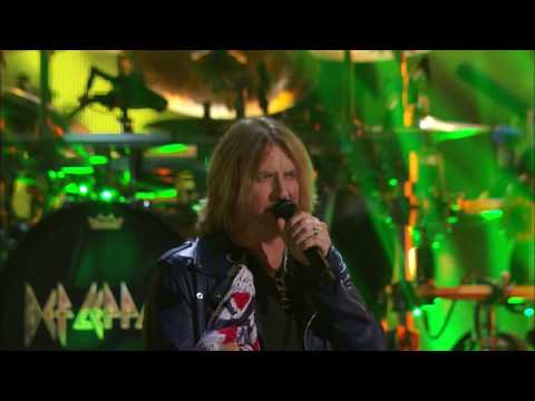 Def Leppard perform "Hysteria" at the 2019 Rock & Roll Hall of Fame Ceremony