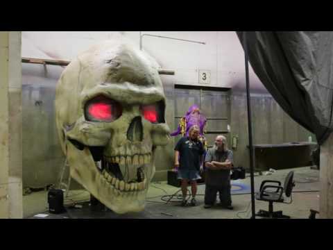 Giant Talking Skull Animatronic by Distortions Unlimited