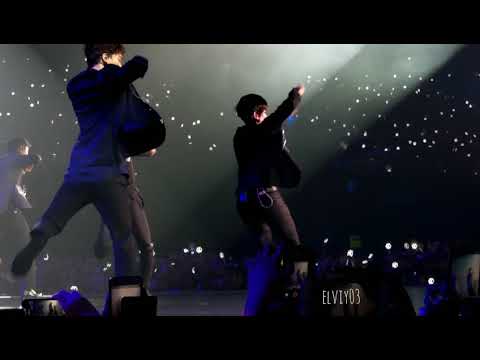 180811 The ElyXiOn in Macao Baekhyun Going Crazy