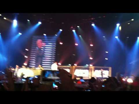 Marracash HIP HOP TV 4B-DAY PARTY