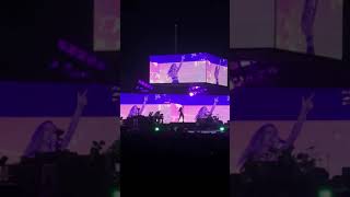 Keith Urban (with Kassi Ashton) - &quot;Drop Top&quot; (Graffiti U Tour)
