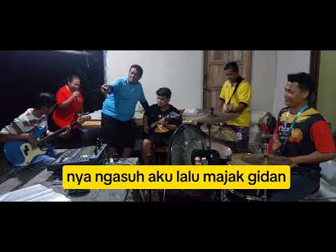 Bujang Tamang-Tamang cover by Uncle Ben's Group