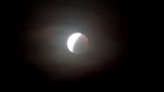 preview picture of video 'Total Eclipse 04 Apr 2015'