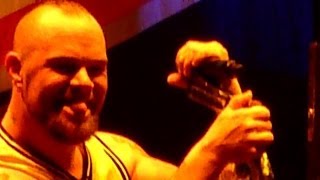 Five Finger Death Punch - Never Enough  (Live - Phones 4u Arena, Manchester, UK, Nov 2013)