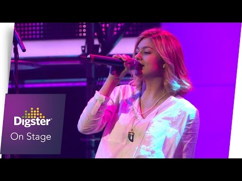 Louane - Jour 1 (Live)