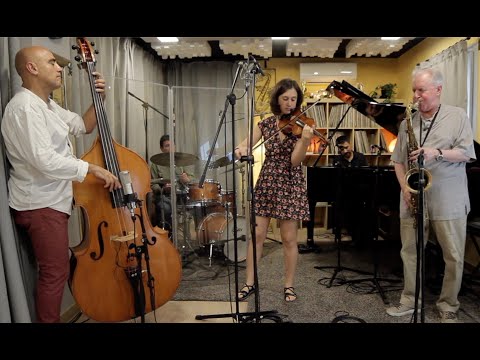 "Bésame Mucho" - Èlia Bastida meets Scott Hamilton & Joan Chamorro Trio