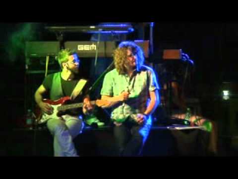 IL PAESE - MA NOI NO......RONCADELLA  20/07/2011