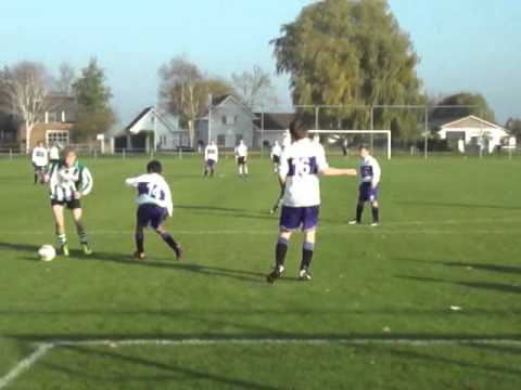 Pepijn schiet nu net naast (Tricht C1 - LRC C1)  12-11-2011
