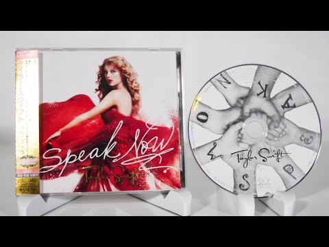 Taylor Swift - Speak Now Deluxe Edition (Japan Version) CD Unboxing