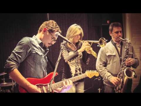 The John James Band- Footprints (Featuring Cindy Bradley)