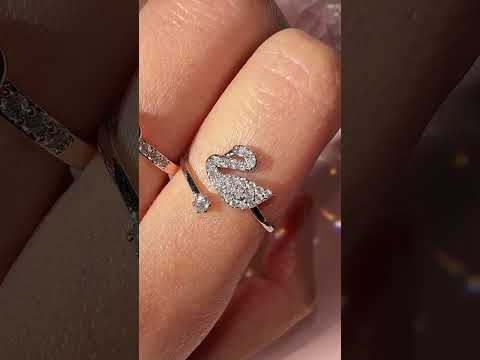 Product video thumbnail