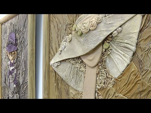 Картины из кожи. Выставка Татьяны Корчажкиной открылась в Гомеле видео