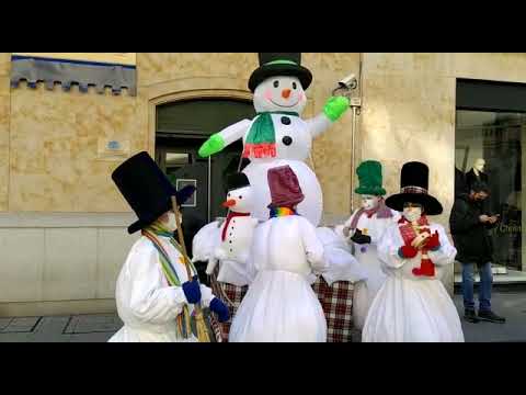 Los Muñecos de Navidad de Kamaru Teatro vuelven a las calles de Salamanca