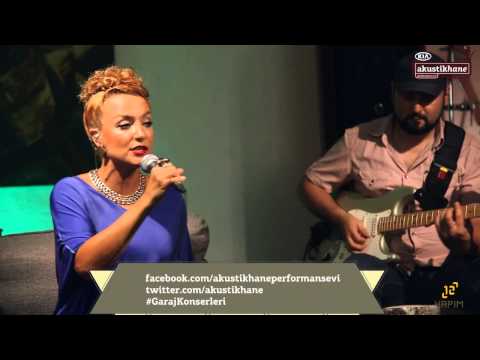 Su Soley - Locked Out Of Heaven [Bruno Mars Cover] / #akustikhane #sesiniac