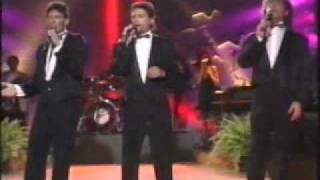 Cantores de Hispalis "A bailar, a bailar" Sevillanas preciosas de España