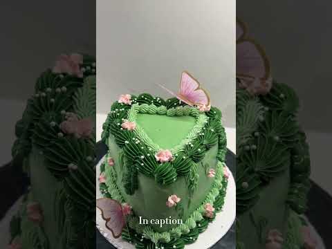 My top 3 tips to save time when making vintage cakes,check out Rheya.bechar_ to find the tips #cake