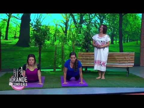Una relajante clase de yoga - Morandé con Compañía