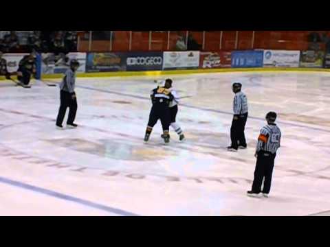 KEVIN BOLDUC vs GABY ROCH (30-10-2011)
