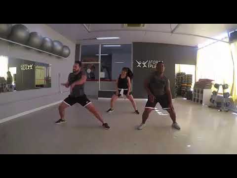 Coreografia V2D - Várias Novinhas Descendo - Léo Santana (Professor Denilson Almeida)