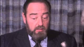 Bette Rogge interviews Sebastian Cabot, star of the TV series \