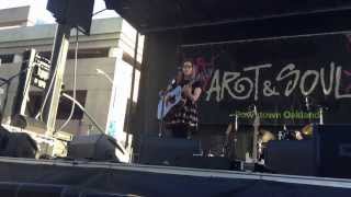 Lisa Loeb performs &quot;Furious Rose&quot; at the Oakland Art and Soul festival