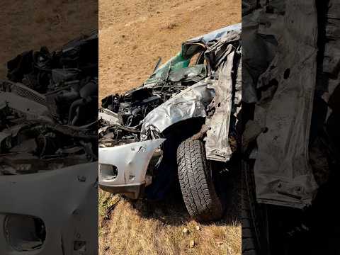 Внедорожная эвакуация в горах. Вытаскиваем автомобиль из ущелья с помощь  Defender, лебёдки и тросов
