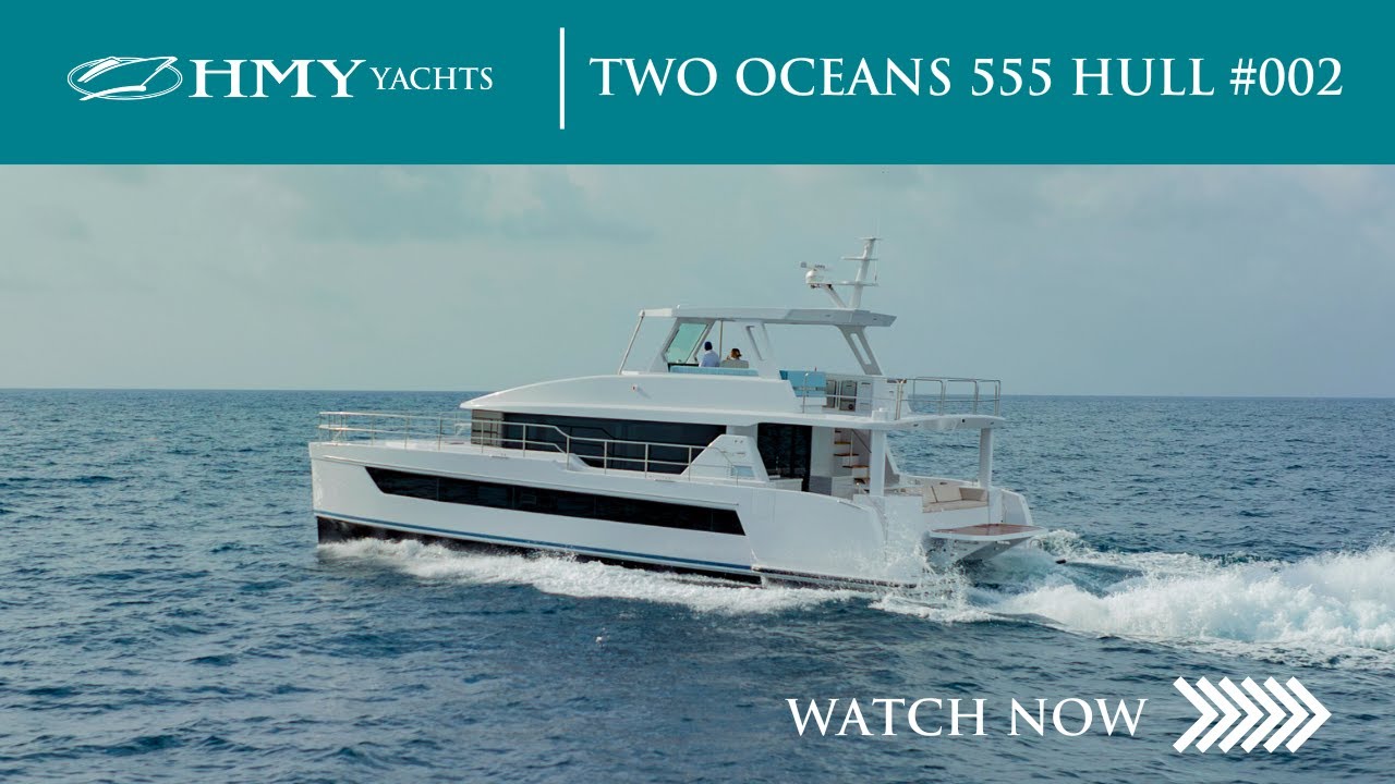 Two Oceans 555 Power Catamaran Hull 002 Review