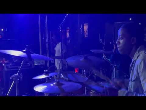 Peter domini and band