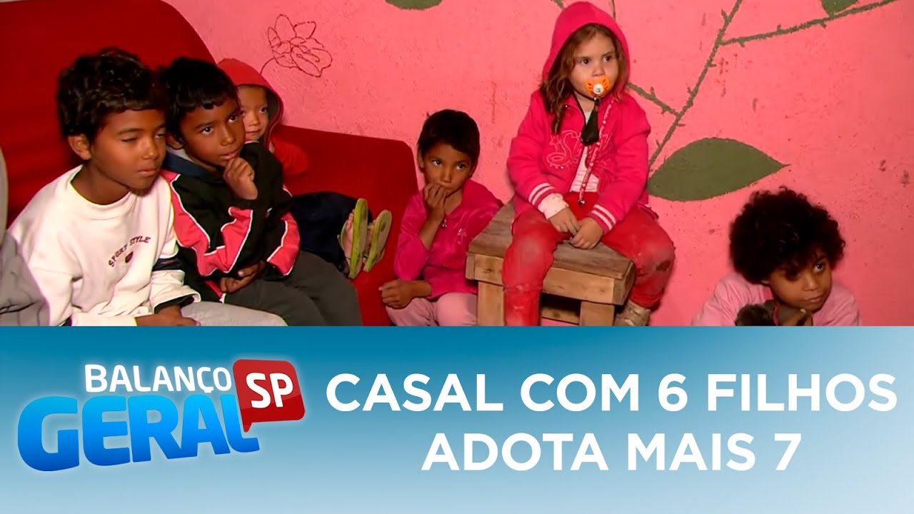 Casal com seis filhos adota mais sete crianças