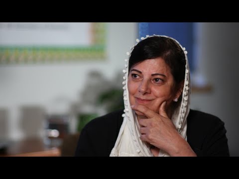 2019 Distinguished Alumni Award recipient Mona Nashman Smith