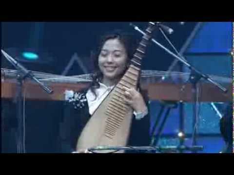 12 Girls Band - Live at Budokan, Japan 2004 (Part 1)