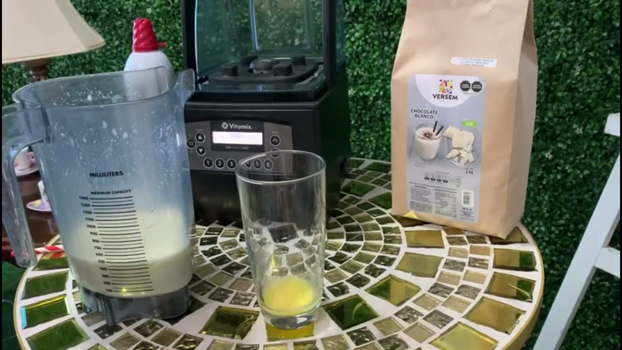 FRAPPE DE CHOCOLATE BLANCO Y ROMPOPE VERSEM