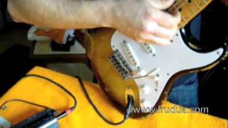 How to keep your Strat tremolo in tune. Frudua Way - www.frudua.com