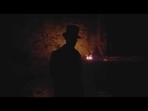 Pod kloboukem - UPÍŘI A KOLÍKY - VRAŽ MU HO TAM!