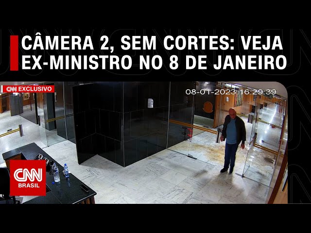 Veja imagens sem cortes do ex-ministro do GSI nos ataques ao Planalto em 8/1 – Câmera 2 | CNN BRASIL