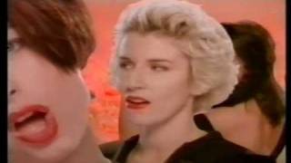 Bananarama - Nathan Jones
