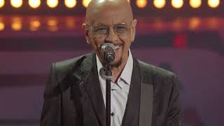 Enrico Ruggeri canta "Come lacrime nella pioggia"  alla finale di Musicultura 2021