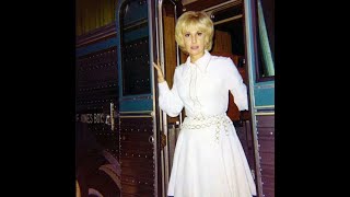 Tammy Wynette &amp; the Good Guys - Don&#39;t Come Home A Drinkin&#39;(With Lovin&#39; On Your Mind) live on NH-21