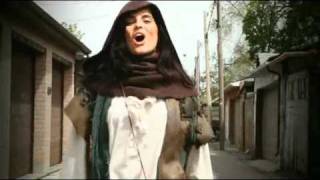 Nelly Furtado ft Julieta Venegas  La Mala Rodriguez   Bajo Otra Luz en HD