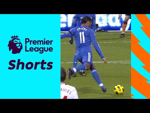 Crazy knuckleball goal! (Wait for the replay)