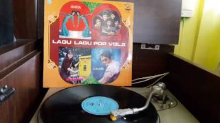 Download lagu Anita Sarawak 'Lekaslah Kembali' (When Will I See You Again). mp3