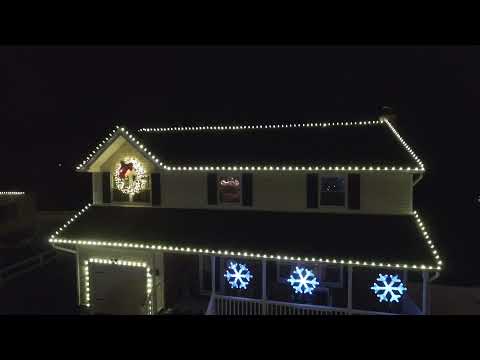 Eliana and Eric Jr  2021 Santa vs grinch