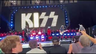 KISS Room Service at Soundcheck with a special guest.