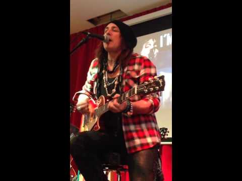 Ryan Roxie plays The Solution of his band Roxie 77 at Max Guitar