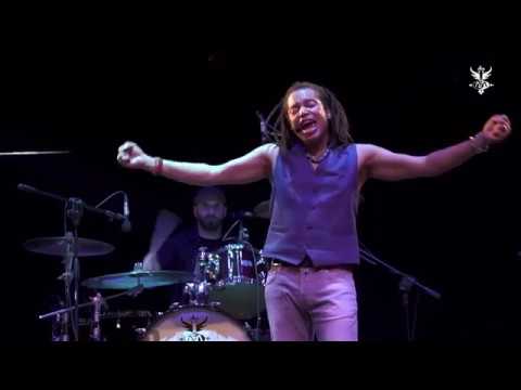 19 Holding On To You - Live in Milano, Estate Sforzesca 2018