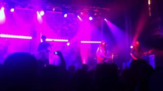 Minus the Bear - &quot;Andy Wolff&quot; + &quot;Let&#39;s Play Guitar in a Five Guitar Band&quot;